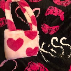 New faux fur pink heart fashion bag